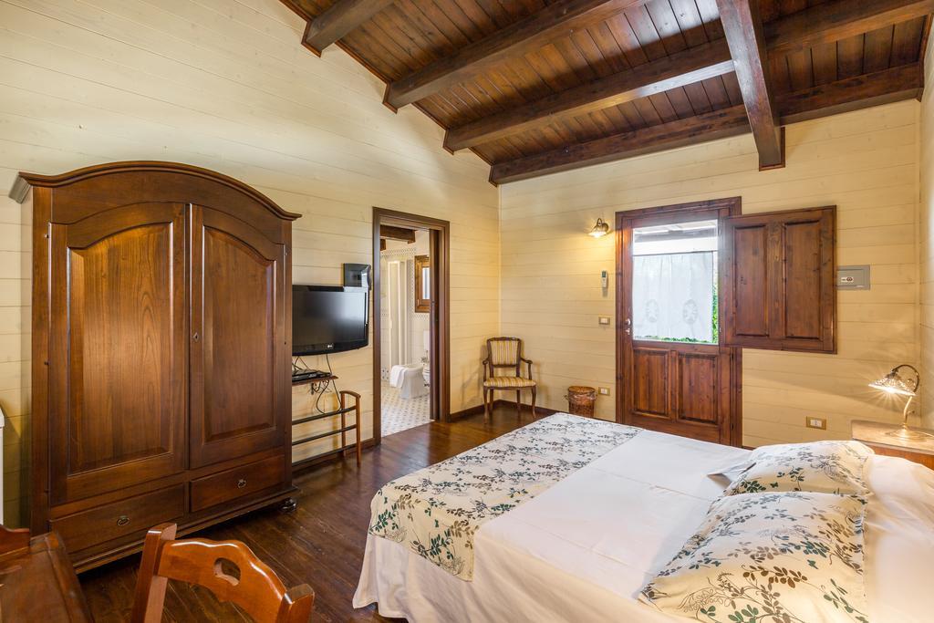 La Muraglia Residenza Turistica Rurale 산타크로체카메리나 외부 사진
